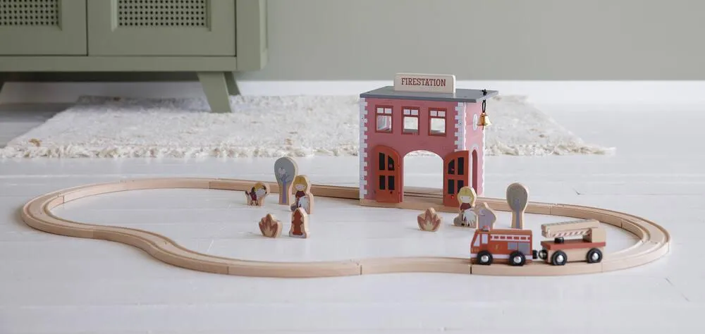 LITTLE DUTCH - CIRCUIT TRAIN EN BOIS - CASERNE DE POMPIERS