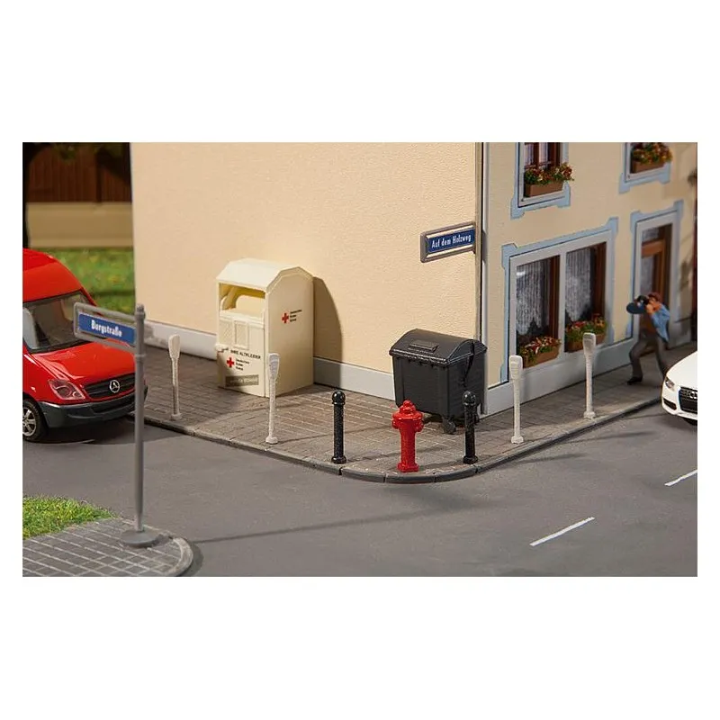 Accessoires urbains. FALLER 180450