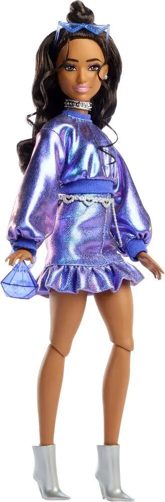 BARBIE® - POUPEE - DELUXE STYLE METALI-BLEU