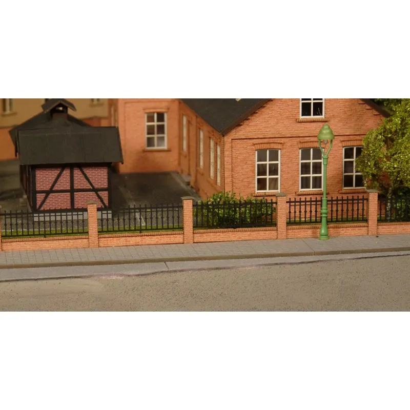 Mur de briques en fer forgé. JOSWOOD 40122